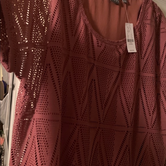 Beautiful blouse - Picture 2 of 2